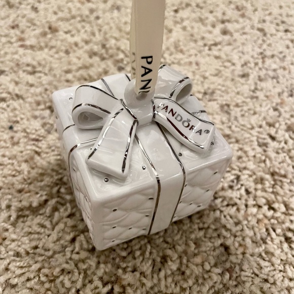 Pandora 2016 Christmas Ornament - Picture 3 of 4
